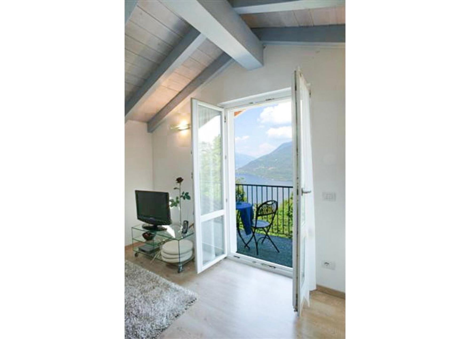 Casa Erica Apartment Cannobio Ngoại thất bức ảnh
